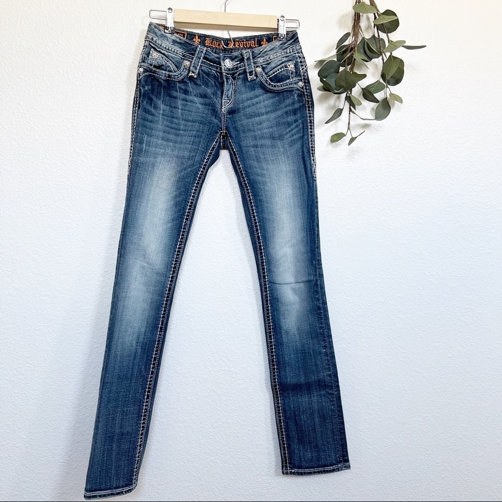 Rock Revival- Johanna Straight Jeans in Medium Wash- 25